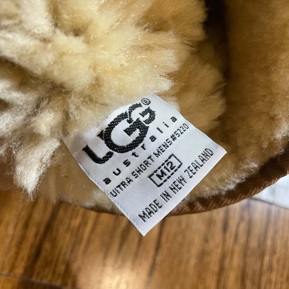 UGG Australia Mens 5220 Chestnut Sheepskin Boots Size M12 Made in New Zealand - Picture 6 of 8